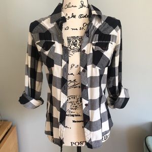 Classic black & white plaid shirt